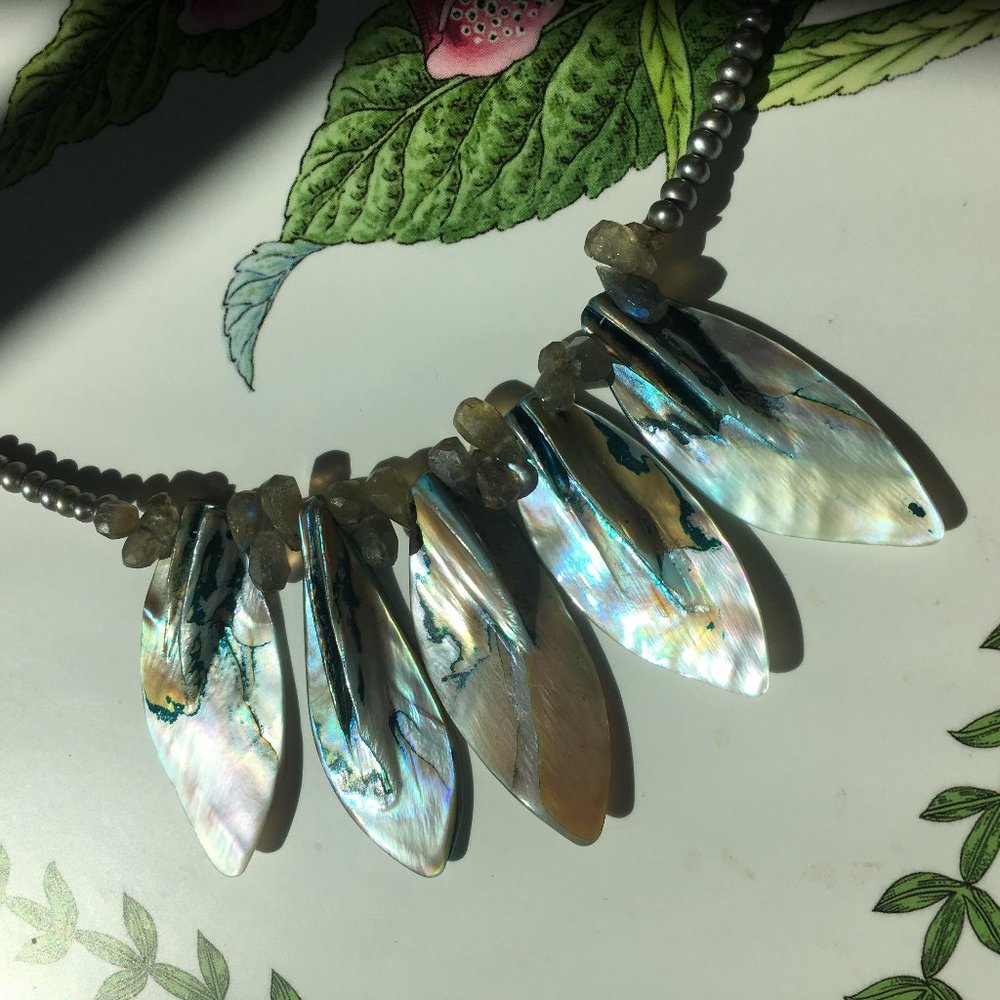 Exquisite Natural Iridescent Shell, Labradorite A… - image 4